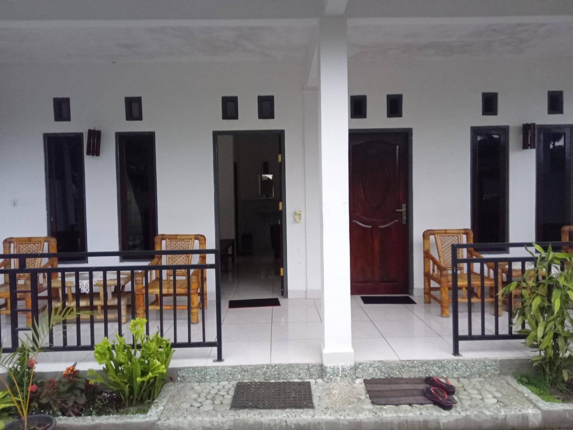Eja Guest House Ende Luaran gambar