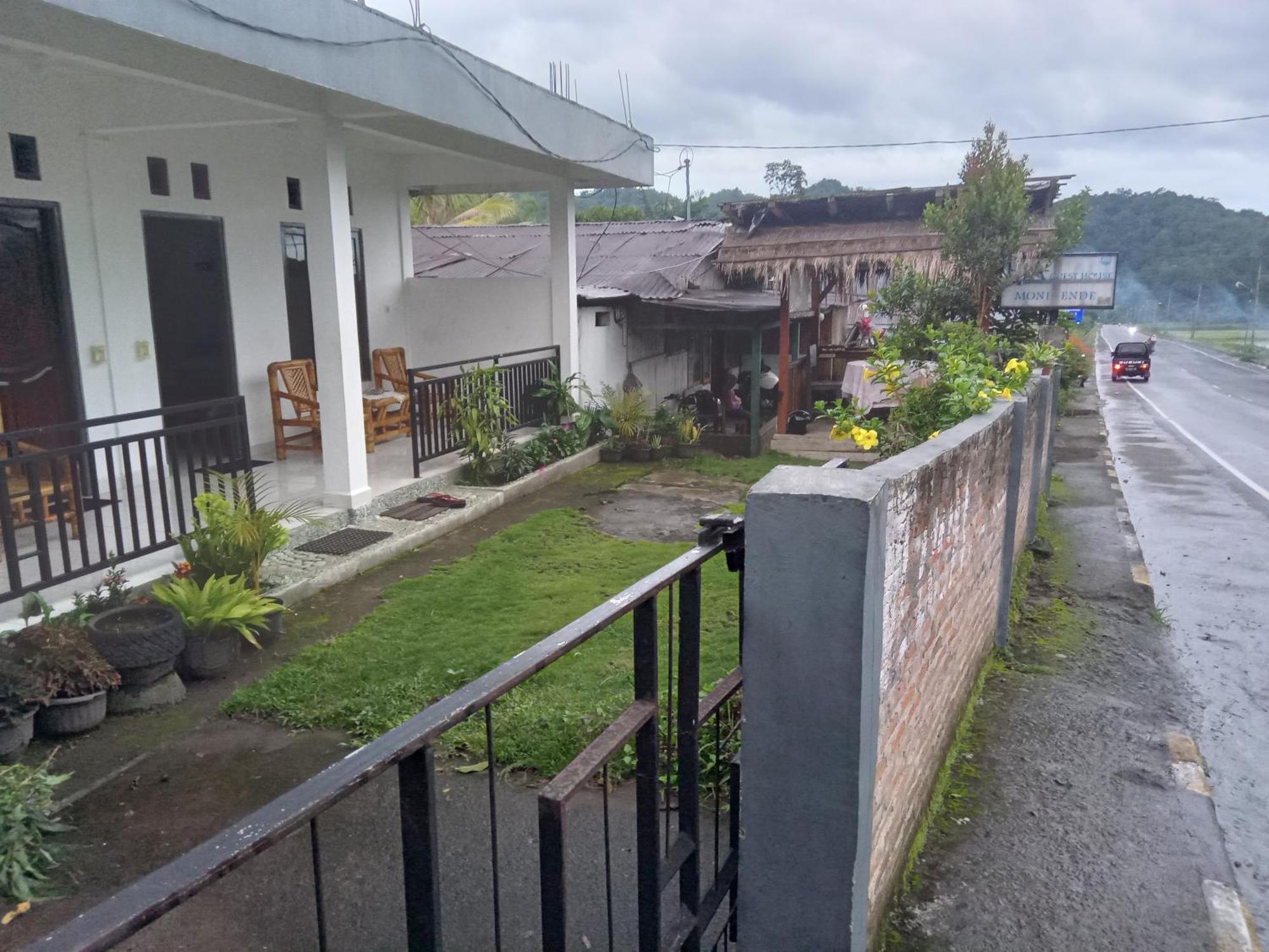 Eja Guest House Ende Luaran gambar